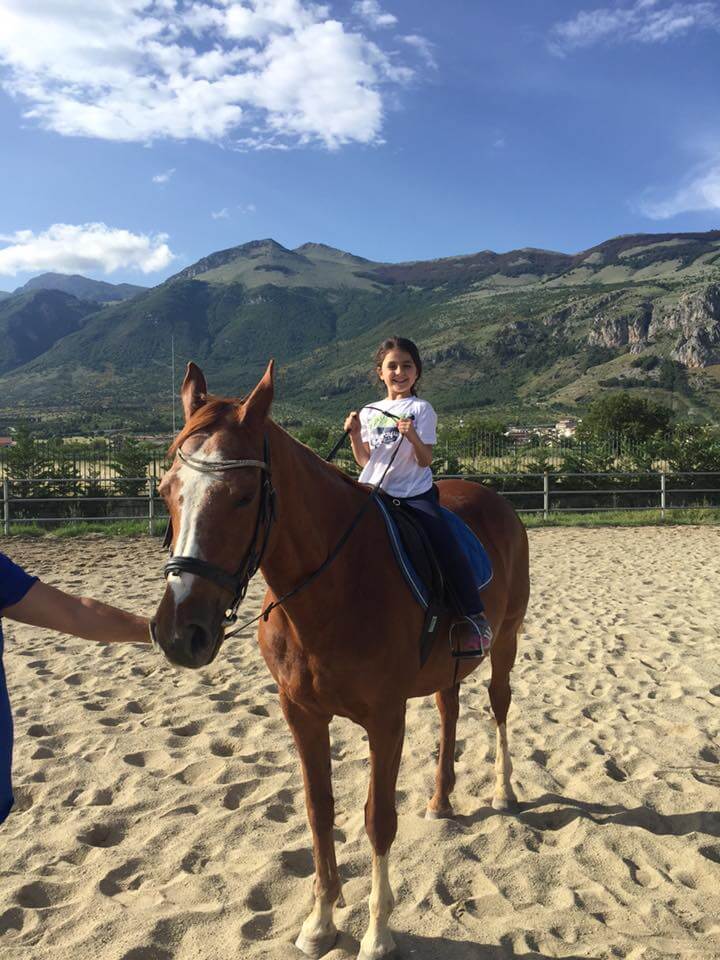 Bambini a cavallo